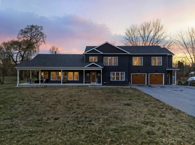 Hudson River Home For Sale in Gansevoort New York