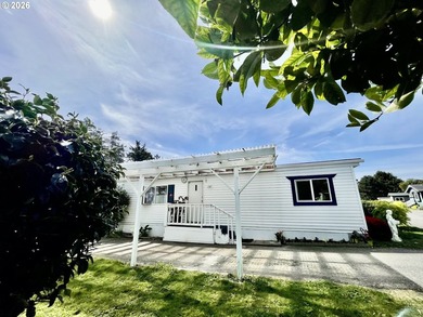 Welcome to this charming home, tucked into a peaceful community - photo 2
