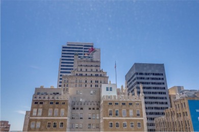 DOWNTOWN LUXURY 14th FLOOR UNIT being 1 of only 3 with this