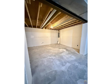 Price improved on this Stunning Lake Ridge Estates home situated - photo 38