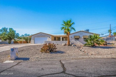 Just remodeled and move-in ready! This beautifully updated pool - photo 4