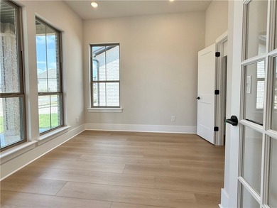 INCREDIBLE BUYER INCENTIVES ON ALL MOVE-IN READY AND TO-BE-BUILT - photo 3