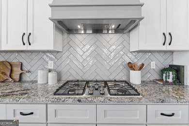 Welcome to this cottage-style planning community in the - photo 14
