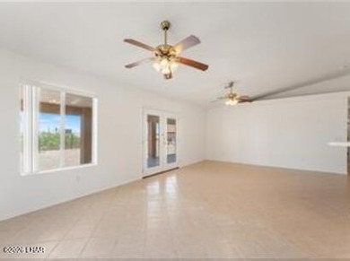 Welcome to 3008 Bosun Lane. This nice 3 bedroom, 2 bathroom home - photo 7