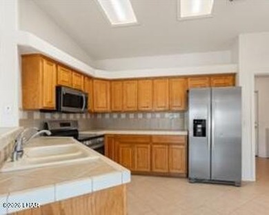 Welcome to 3008 Bosun Lane. This nice 3 bedroom, 2 bathroom home - photo 9