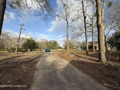 Welcome to this beautiful 3-bedroom, 2.5-bath home situated on 2 - photo 9