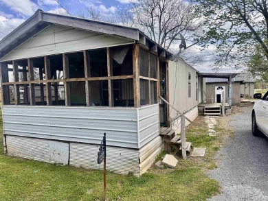 Reelfoot Lake Home For Sale in Hornbeak Tennessee