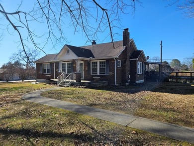 (private lake, pond, creek) Home Sale Pending in Livingston Tennessee