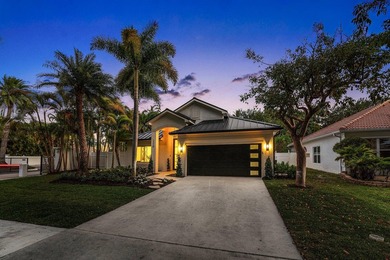 Exceptional modern masterpiece shows like a magazine model home - photo 7