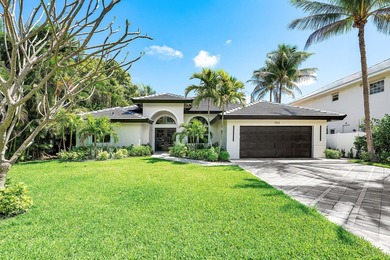 Located in the highly coveted subdivision of Boca Villas, this - photo 4