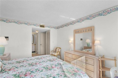 Second Floor 1/1.5 Condo with golf course views in Miles Grant - photo 16