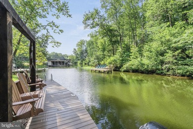 ** INCREDIBLE NEW PRICE ** WATERFRONT GET-AWAY ** EXCLUSIVE - photo 1