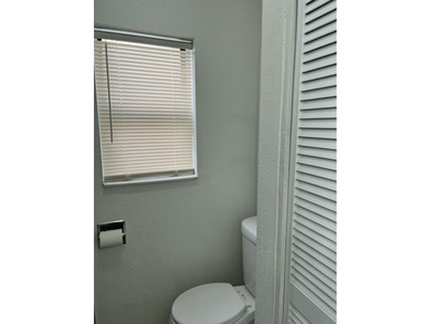 LOVELY VILLA WITH VAULTED CEILING IN THE MAIN AREA, UPDATED - photo 9