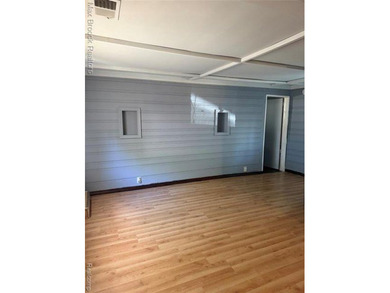 Motivated Seller: Don't miss out on this great investment - photo 5