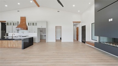 Set on 150.55 acres just outside Rusk, Texas, this luxury - photo 28