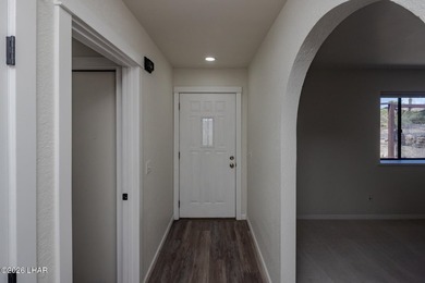 This well maintained home would make a perfect home for first - photo 5