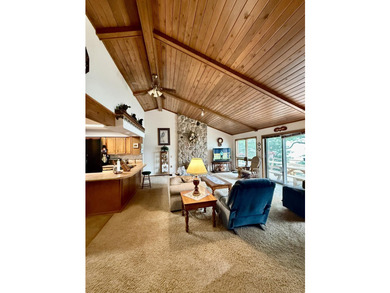 Dreaming of lakefront living? This comfortable ranch home with - photo 5
