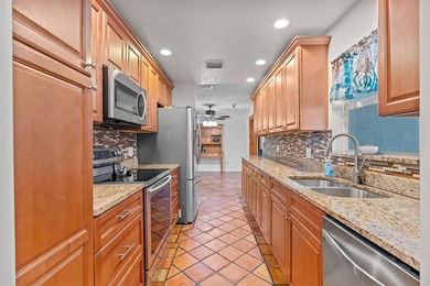 Spacious 4 bedroom, 2 bathroom home, with garage and a versatile - photo 11