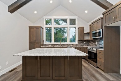 SUMMER IS COMING and this new home is MOVE-IN READY !! Deeded - photo 16