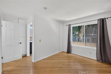 Welcome to this desirable single-level home featuring 2 bedrooms - photo 16