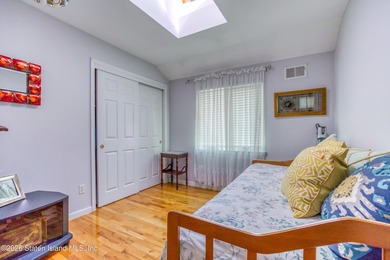 Welcome to 75 Gower Street, Staten Island! This well-maintained - photo 17