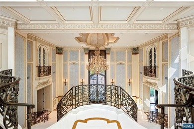In Alpine's most coveted enclave, where prestige meets - photo 19