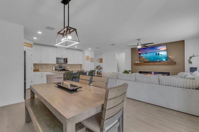 Beautiful 2023-built home, move-in ready! This residence - photo 10