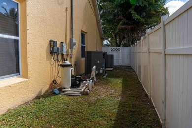 Discover this amazing home Pool home featuring 3 bedrooms, 2 - photo 21