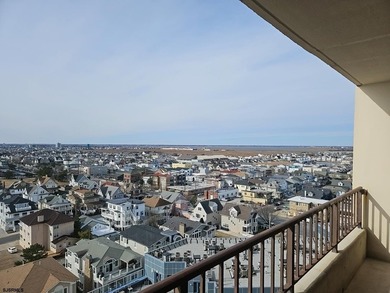 Craving resort-style living with a touch of big-city flair? - photo 23