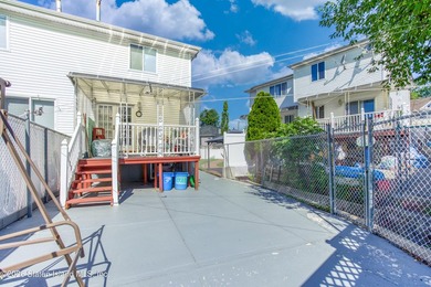 Welcome to 75 Gower Street, Staten Island! This well-maintained - photo 24