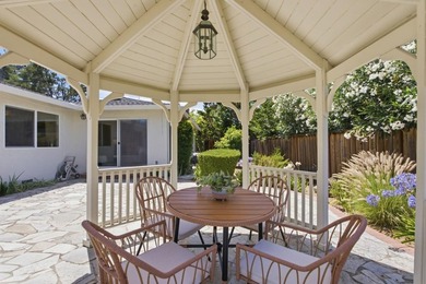 Perfectly situated in the heart of Silicon Valley and just - photo 28