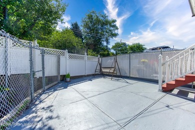 Welcome to 75 Gower Street, Staten Island! This well-maintained - photo 28