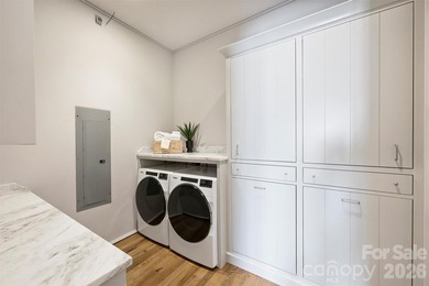 The Nolen on Queens Road presents an exclusive offering of - photo 34