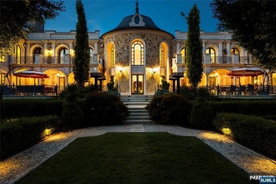 In Alpine's most coveted enclave, where prestige meets - photo 40
