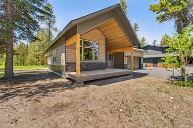 SUMMER IS COMING and this new home is MOVE-IN READY !! Deeded - photo 42