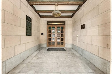 JUST REDUCED!! Incredibly rare opportunity to own a luxury - photo 8