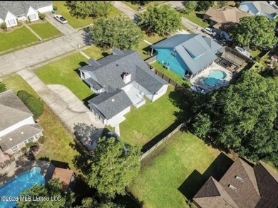 Great location in Delmas Estates Subdivision. Home is in move-in - photo 4