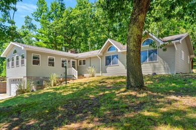 Beautiful home overlooking Lake Geneva and the beach on CCR - photo 4