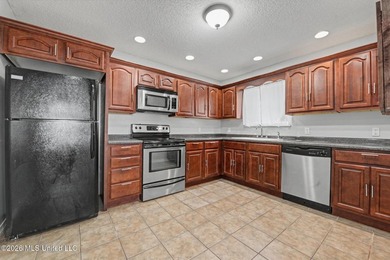 Welcome to coastal living in the heart of Bay St. Louis, located - photo 10