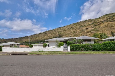 Discover the potential of this well-maintained single-level home - photo 22