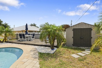 New roof 2024 - Built in 2018 - Fully fenced backyard - Corner - photo 25