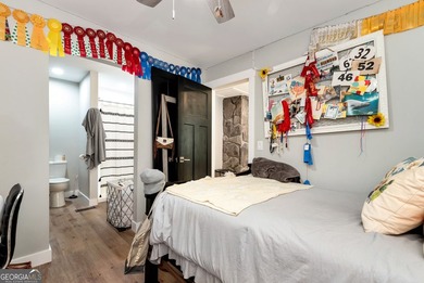 SELLER WILL OFFER $10,000 TOWARDS RATE BUYDOWN OR CLOSING COST - photo 44