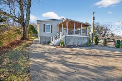 (private lake, pond, creek) Home For Sale in Cookeville Tennessee