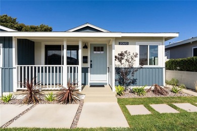 ***PRO PHOTOS COMING SOON*** Beautifully RENOVATED 3-bedroom - photo 4