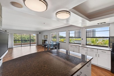 Rarely available 3rd-floor corner residence in the most sought - photo 2