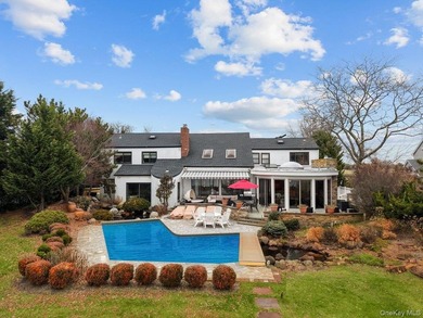 Experience the epitome of waterfront living at 1010 Seawane - photo 3