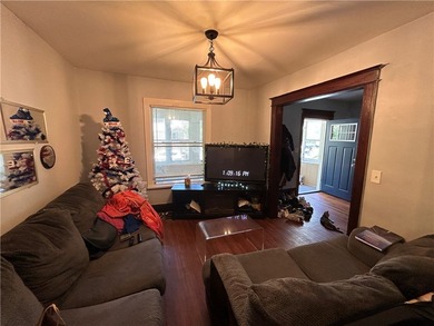 Investment Opportunity! Tenant-occupied 3-bedroom, 1-bath home - photo 13