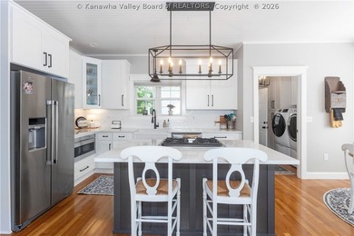 MODERN FARMHOUSE STYLE completely updated throughout, first - photo 13