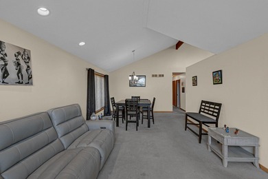 IMMACULATE RANCH BOOSTED WITH VAULTED CEILINGS, 3 LARGE BEDROOMS - photo 3