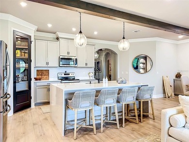 A masterclass in customization and impeccable design, this - photo 13
